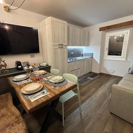 Torre Antica Montese Appartamento 1 Екстер'єр фото